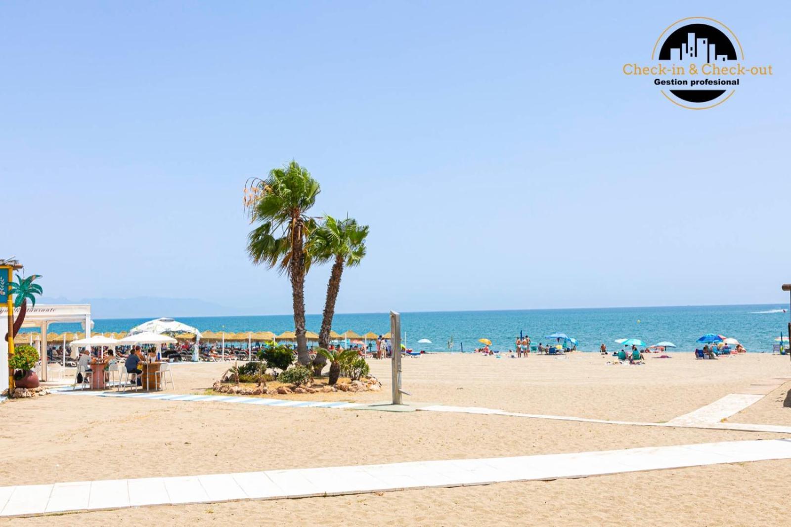 El Bajondillo Beach A 30 Metros De La Playa Torremolinos Kültér fotó