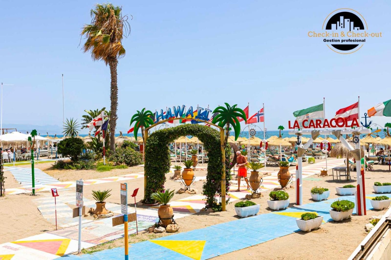 El Bajondillo Beach A 30 Metros De La Playa Torremolinos Kültér fotó