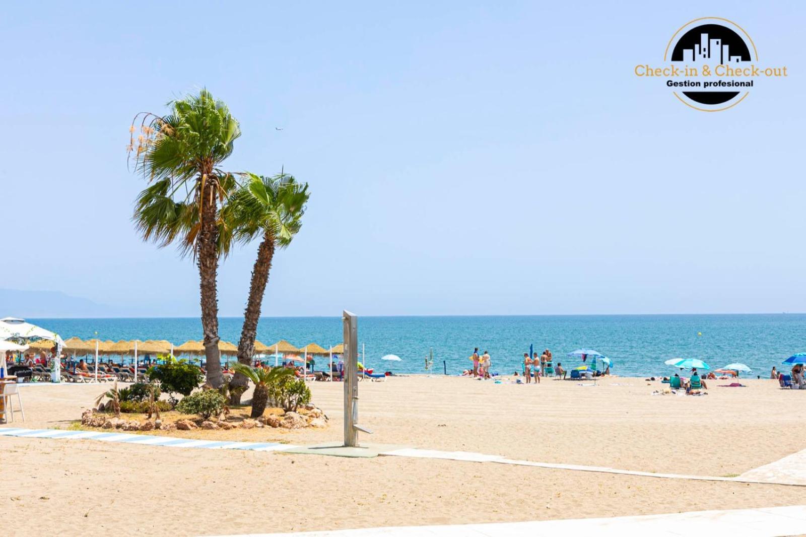 El Bajondillo Beach A 30 Metros De La Playa Torremolinos Kültér fotó